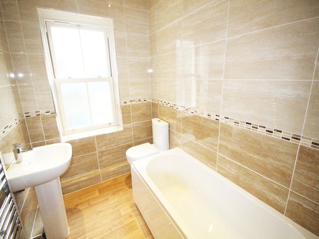 2 bedroom apartment To Let in Barnoldswick - 2016-01-14 10.37.33.jpg